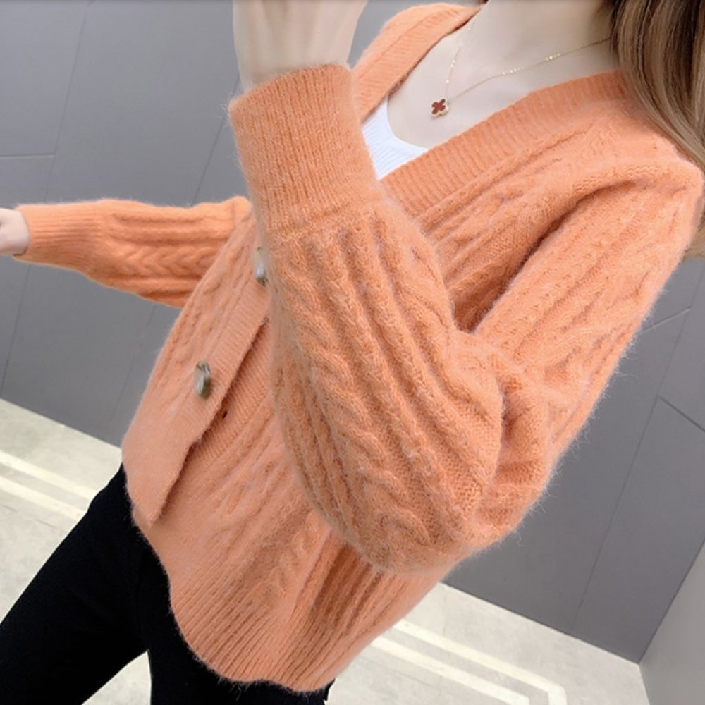 Cable Knit Cropped Cardigan
